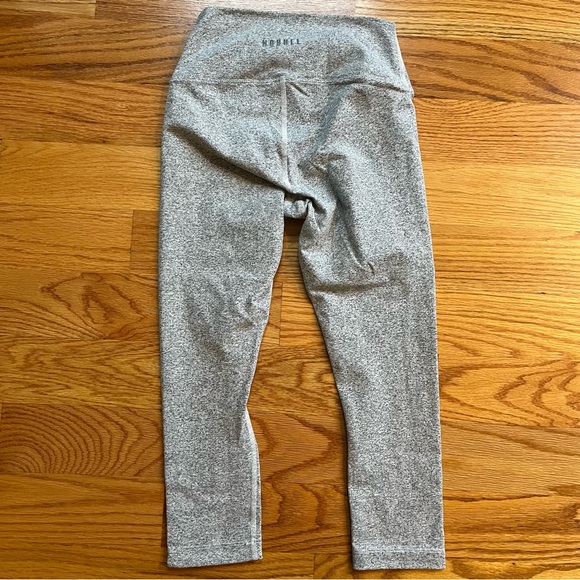 NOBULL light gray cropped leggings size XS - Picture 2 of 4
